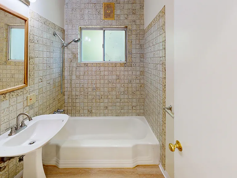 796 Clara Dr — Photo 11