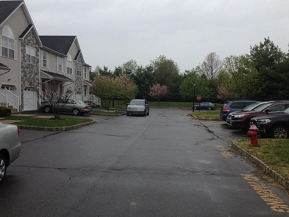 3rd image of 11 Edith Dr #2411