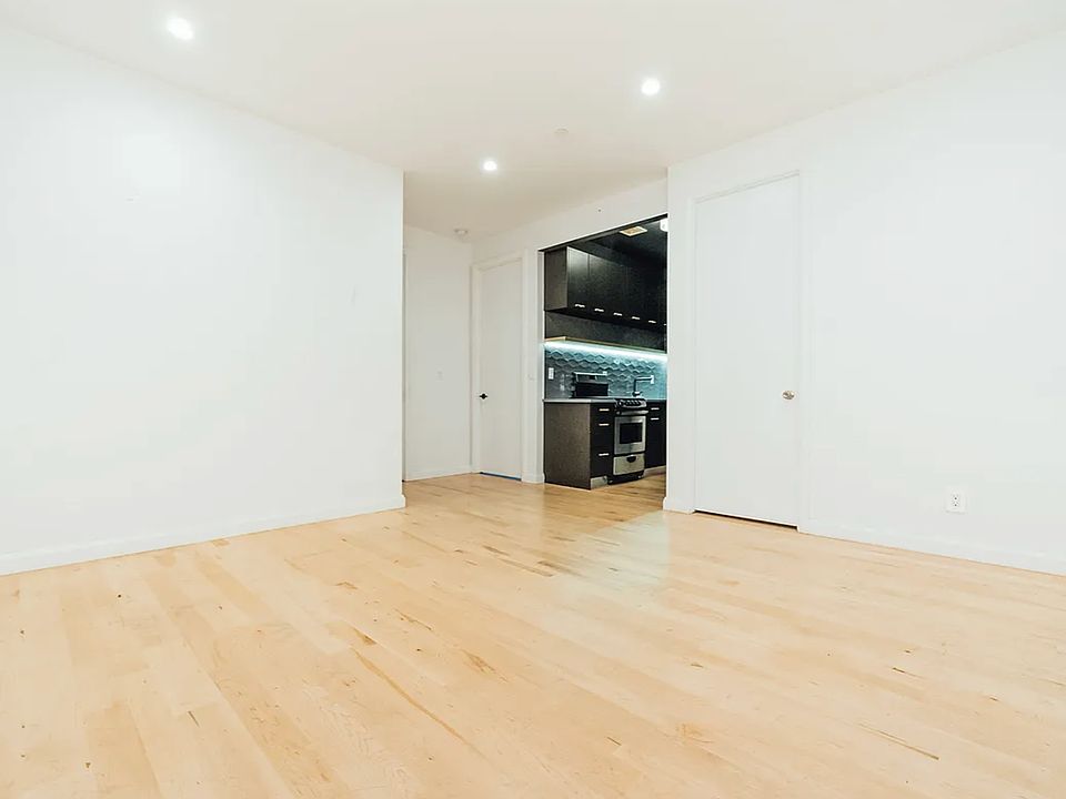 1st image of 316 Evergreen Ave #4D