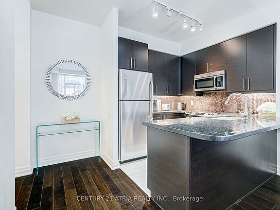 5th image of 17 Ruddington Dr #101