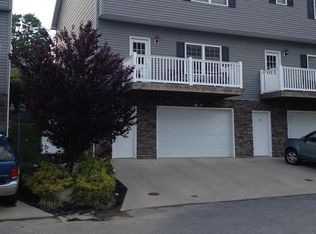 6008 Kaustin Dr, Morgantown, WV 26501