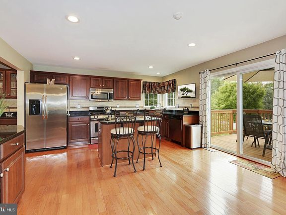 2nd image of 1505 Jason Dr