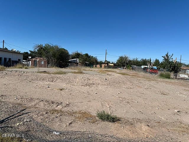 2nd image of 319 Milton Rd