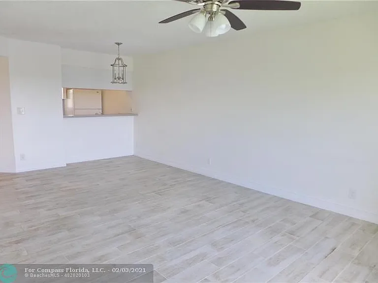 911 Twin Lakes Dr #3-N — Photo 40