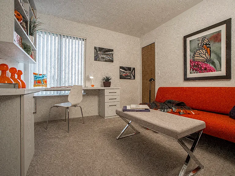 Lakeside Terrace Apartments — Photo 15