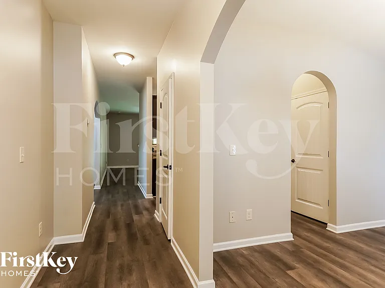 321 Reed Way — Photo 14
