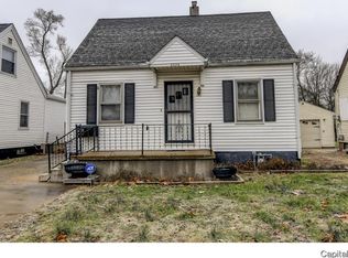 2229 E Keys Ave, Grandview, IL 62702