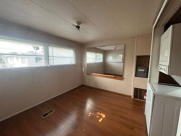4th image of 39500 W Warren Rd #287