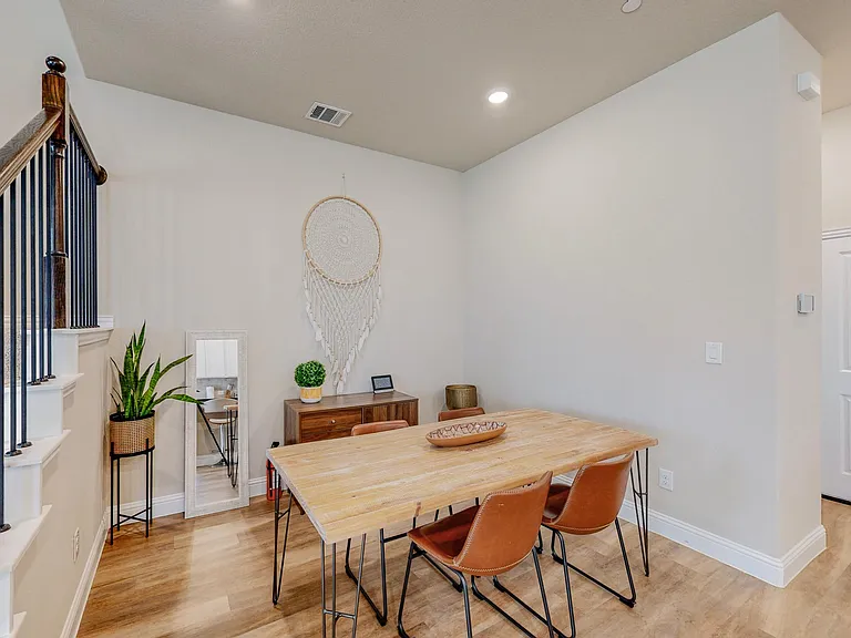 7524 Redondo Dr — Photo 6