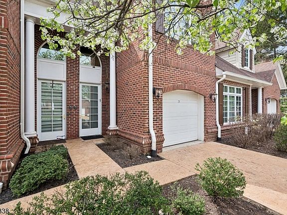 3rd image of 28 SCHMIDT CIRCLE