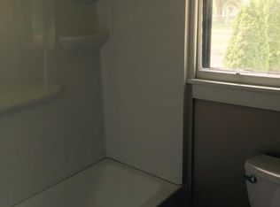 522 N 4th St, Clinton, IA 52732