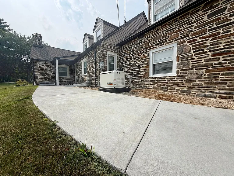 160 N State Rd — Photo 2
