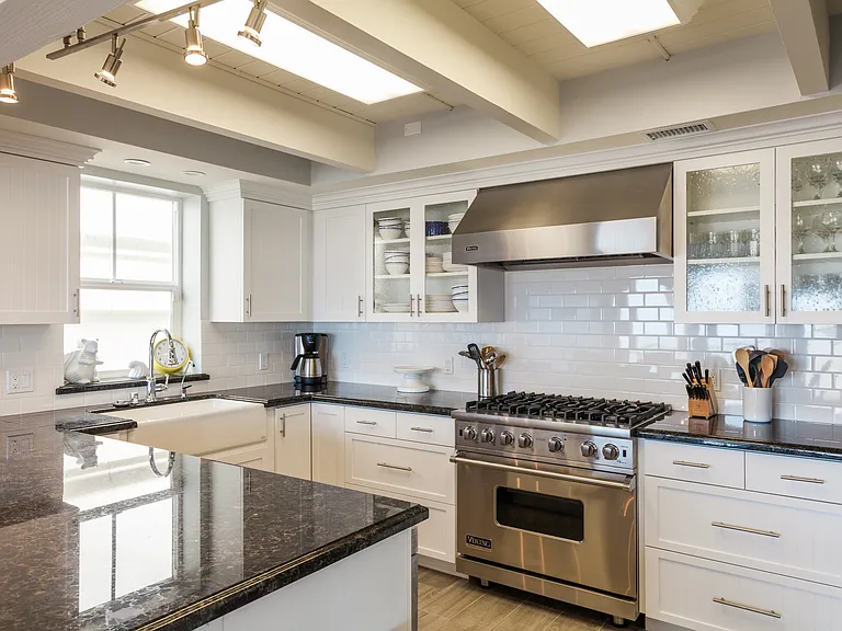 1037 Mandalay Beach Rd — Photo 8