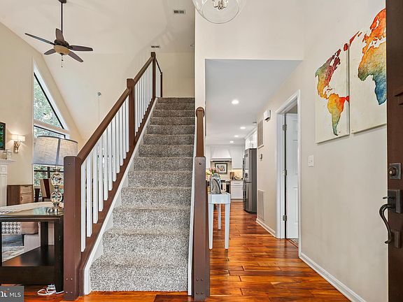 4th image of 5 Rolling Brooke Ct