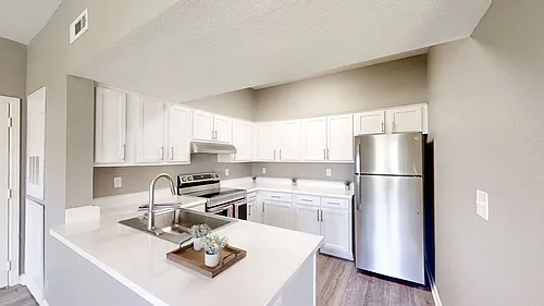 Harbin Pointe Apartment Homes Photo 1