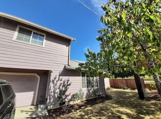 605 S 49th Pl, Springfield, OR 97478