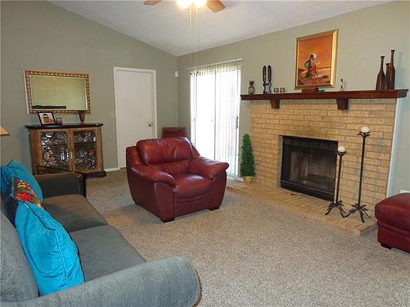 4th image of 10035 Heritage Pl