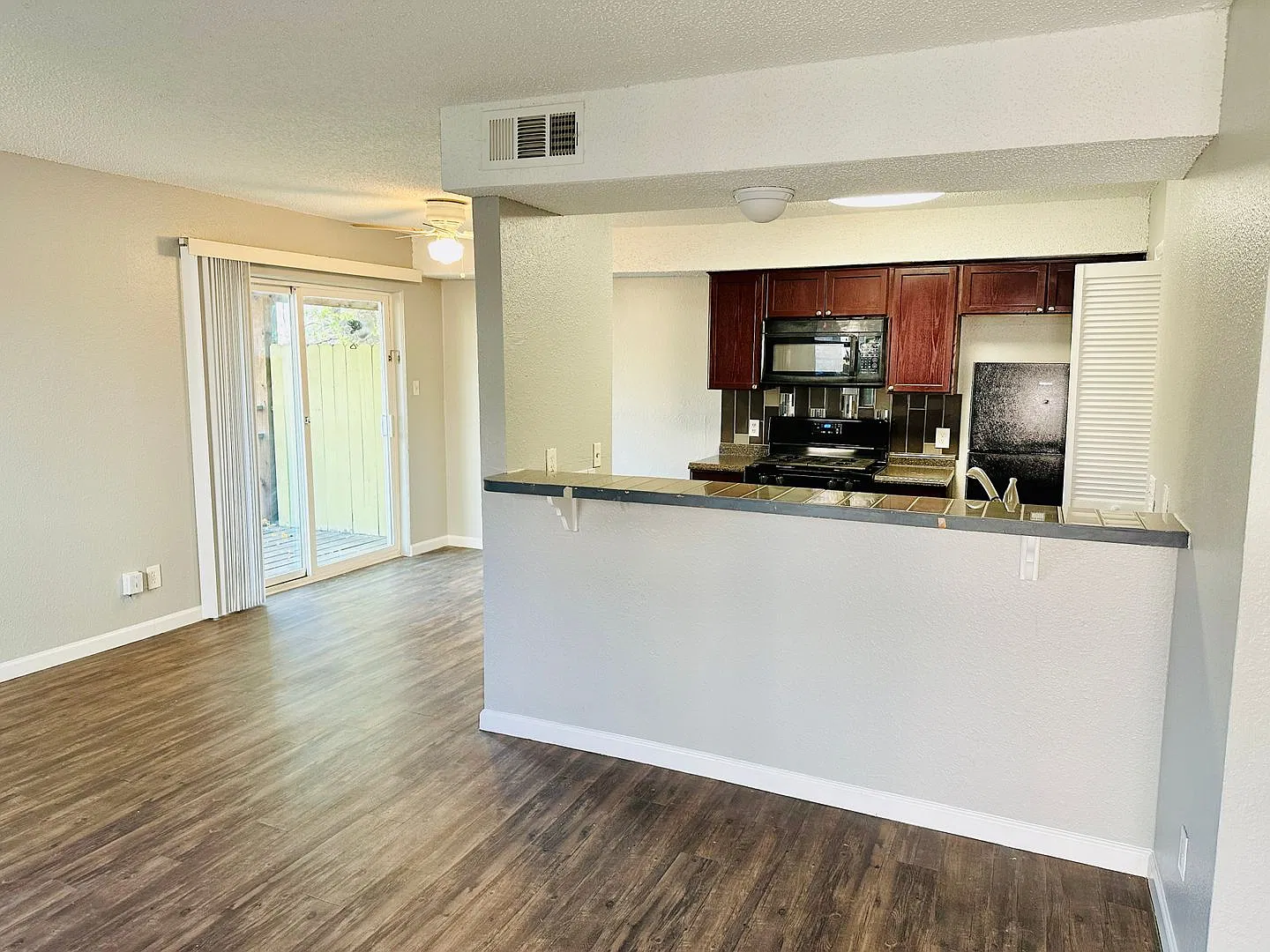 017 SOUTHP1314 — Photo 2