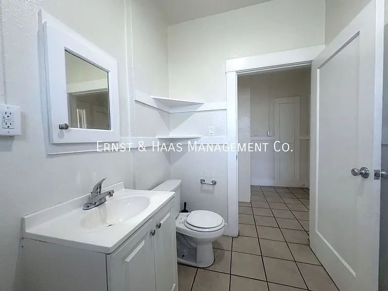 1249 Pine Ave — Photo 17