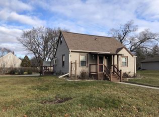10526 W Congress St, Wauwatosa, WI 53225