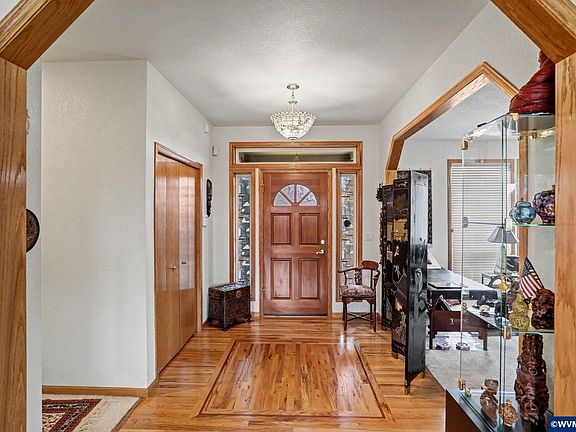 4th image of 3393 NW Summerhill Pl