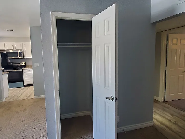 5080 Indian River Dr #400 — Photo 15