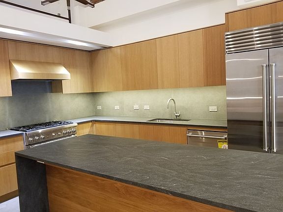 5th image of 79 Warren St APT 1