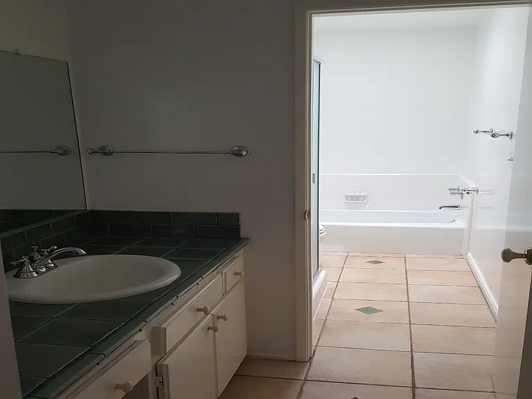 638 Wilcox Ave — Photo 21