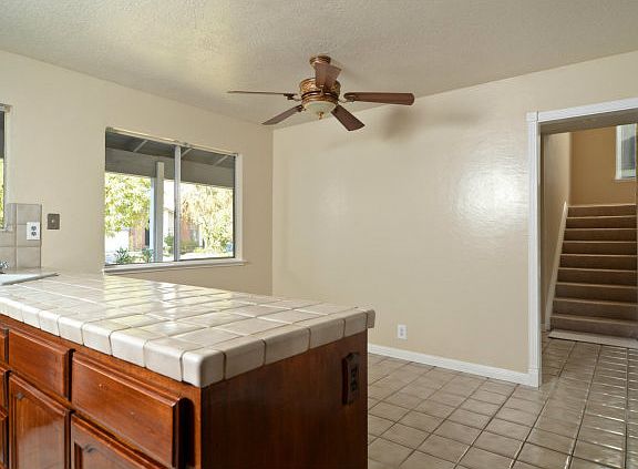 5th image of 4480 Poinsettia Ct