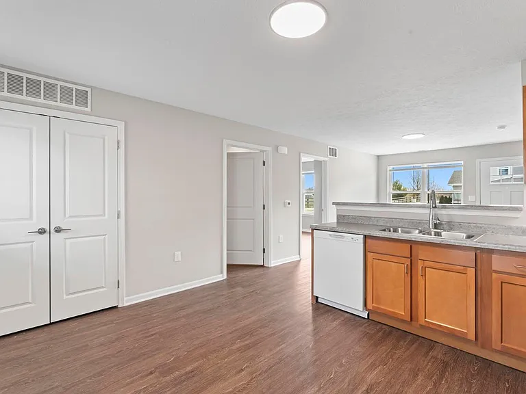 Pebble Village Townhomes — Photo 25