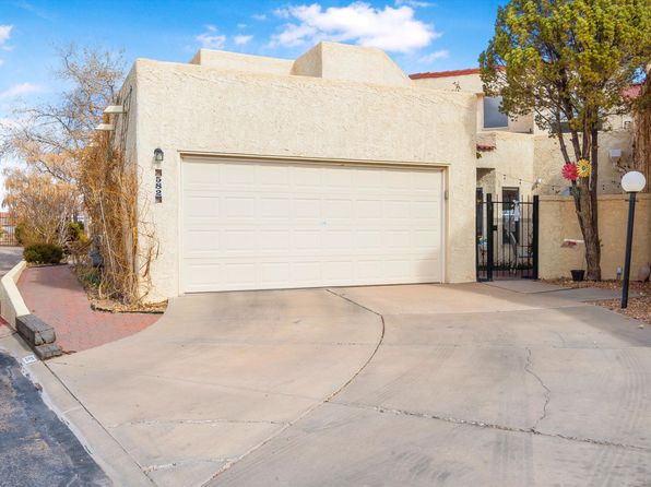 582 Eastlake Dr SE, Rio Rancho, NM 87124