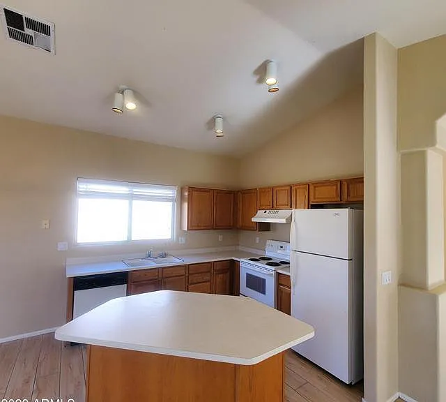 4739 E Desert Wind Dr — Photo 6