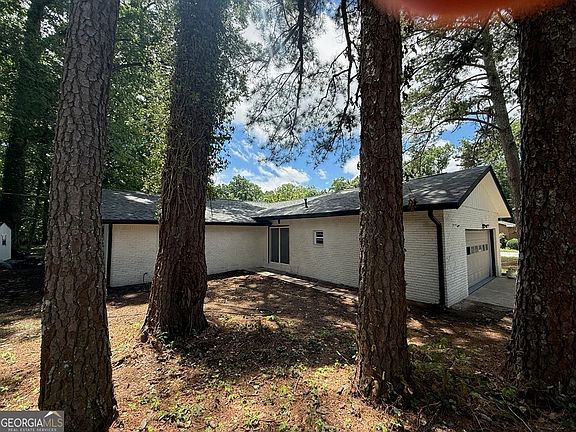 3rd image of 2675 Lantern Ln