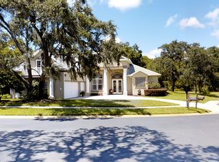 8841 Whispering Oaks Trl, New Port Richey, FL 34654