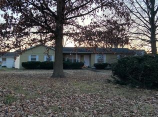 25 Lucinda Ave, Belleville, IL 62221