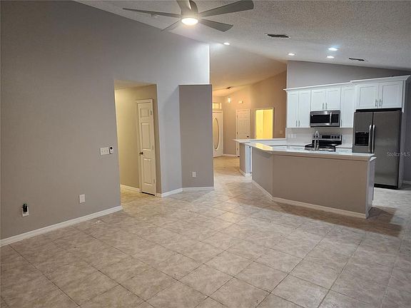 4th image of 2883 Picadilly Cir