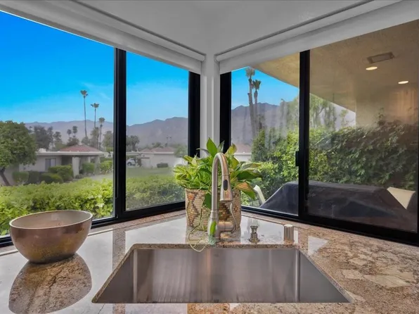 737 N Madrid Cir, Palm Springs, CA 92262