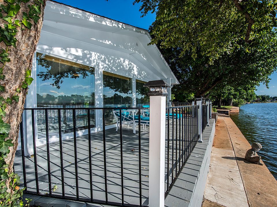 Lake living kiddo/pet safe 