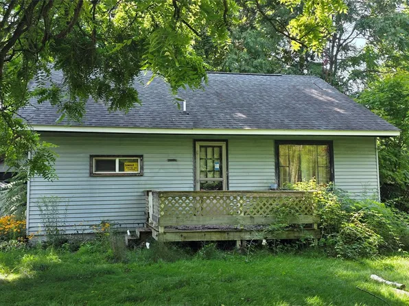 9205 Neff Rd, Clio, MI 48420