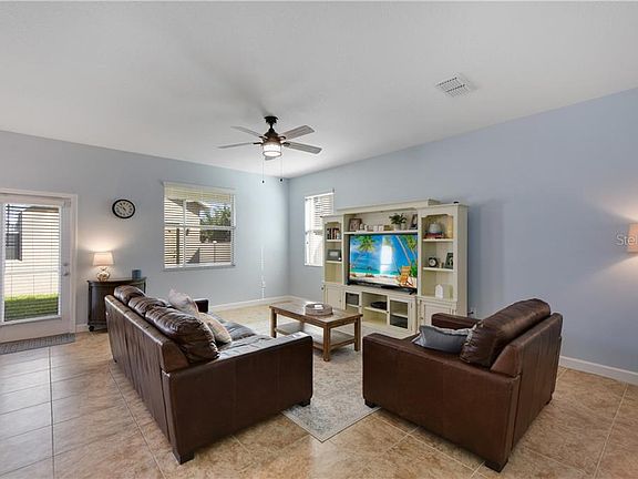 3rd image of 15505 Camp Dubois Cres