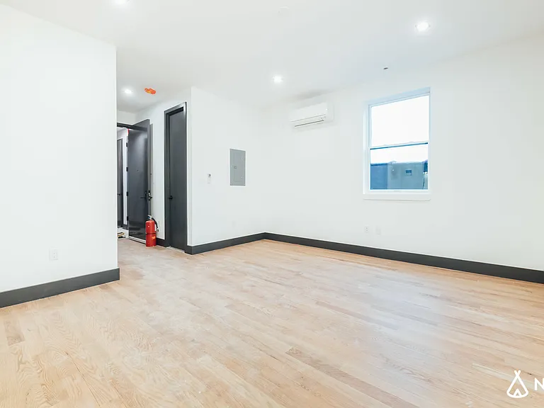 1079 Carroll St #2A — Photo 4