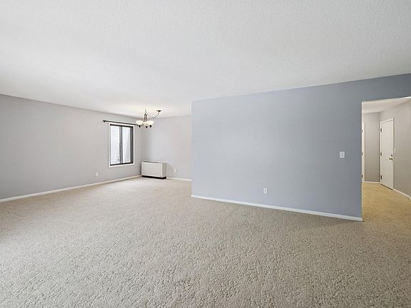 3rd image of 2200 Nevada Ave S APT 316