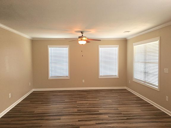 5th image of 15 Juanita Dr
