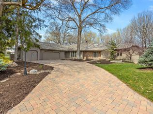 480 Far Hill Ct, Wayzata, MN 55391