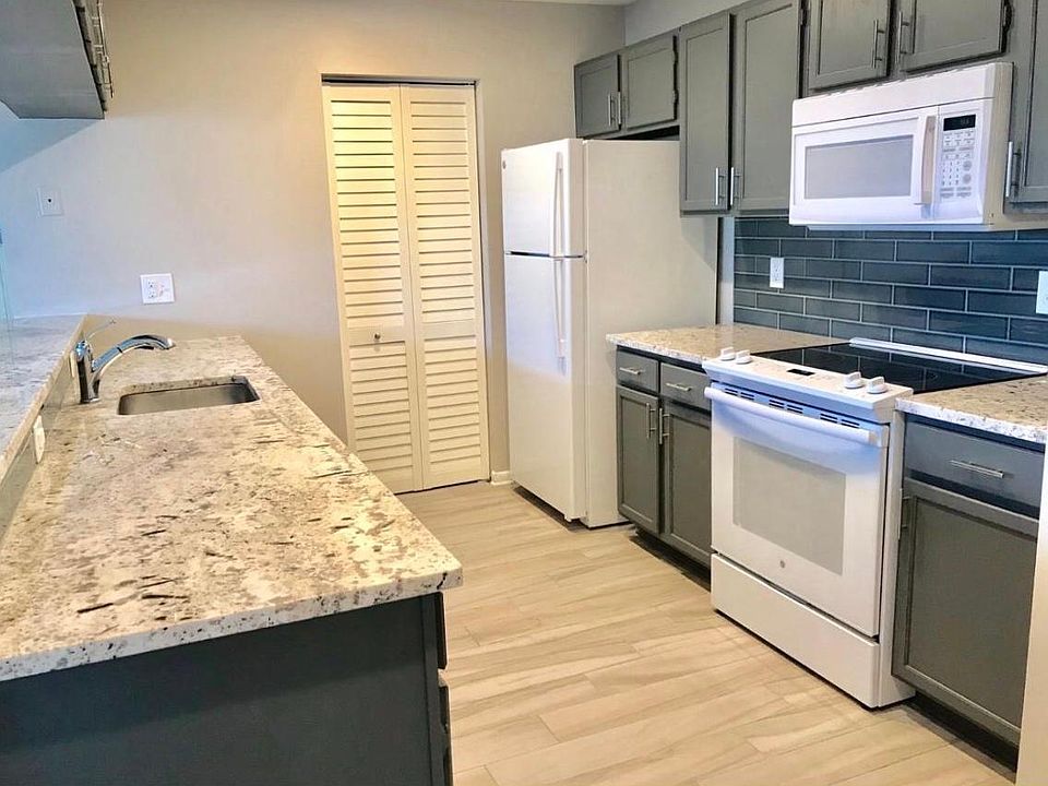 1st image of 325 Danube Ave #1