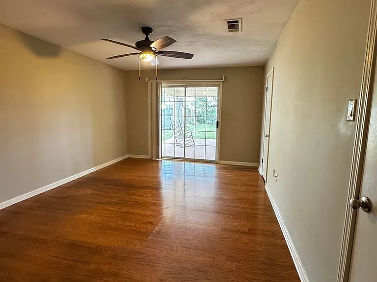 13219 Ouachita Ave — Photo 13