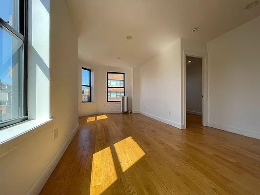 Rented by HOLTON REAL ESTATE INC. | media 20