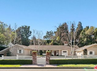 335 Homewood Rd, Los Angeles, CA 90049