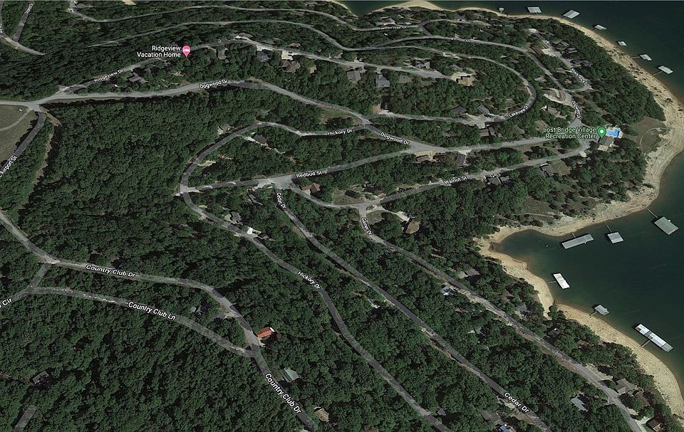 2nd image of 6 Country Club Dr #6