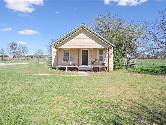 2nd image of 2804 Auction Barn Rd